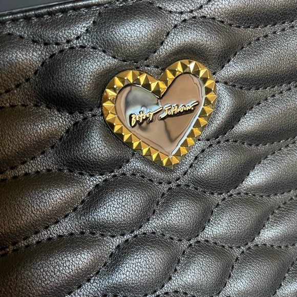 Betsey Johnson large black satchel bag 🖤 - Picture 4 of 5